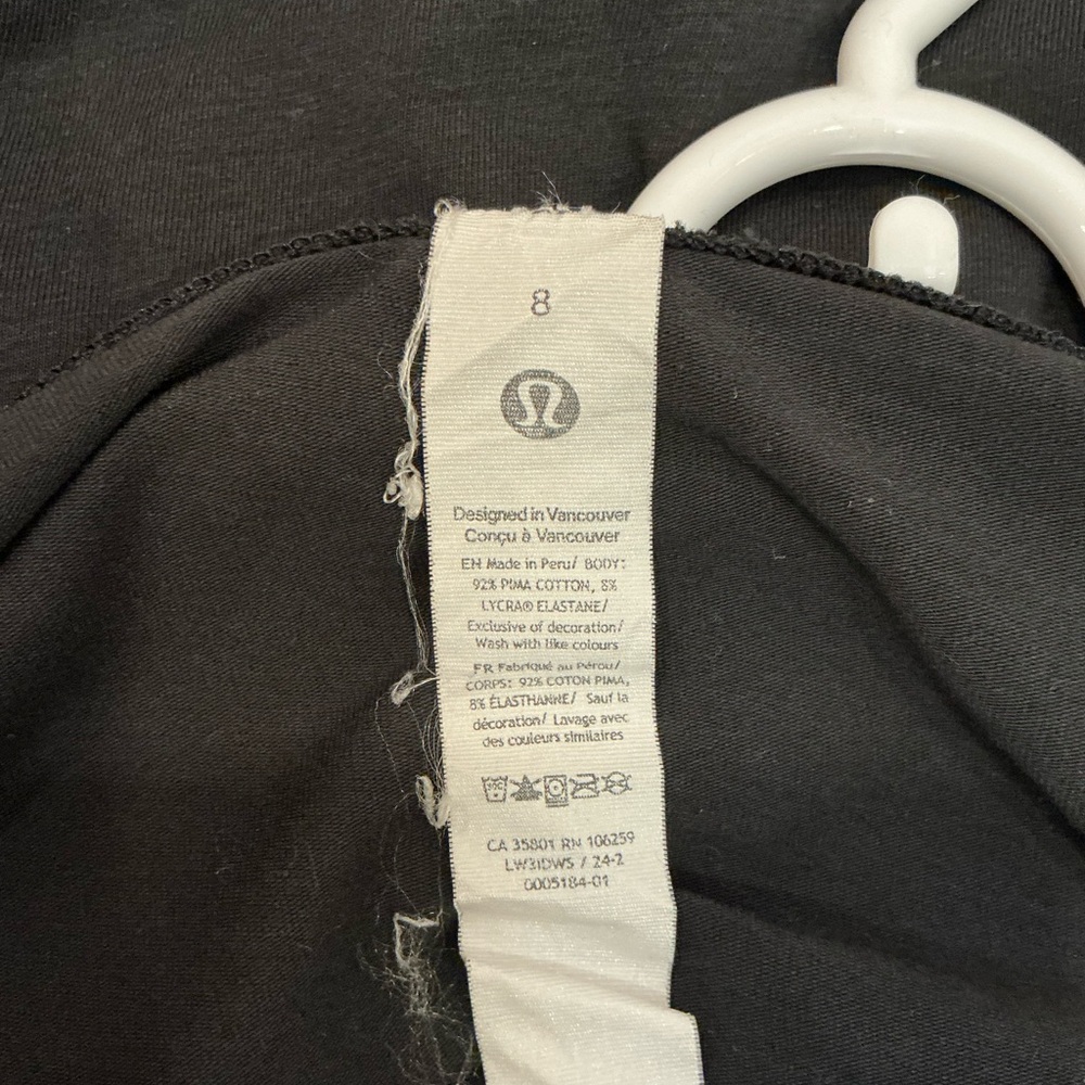 Lululemon Relaxed Fit Boat Neck t-Shirt size 8